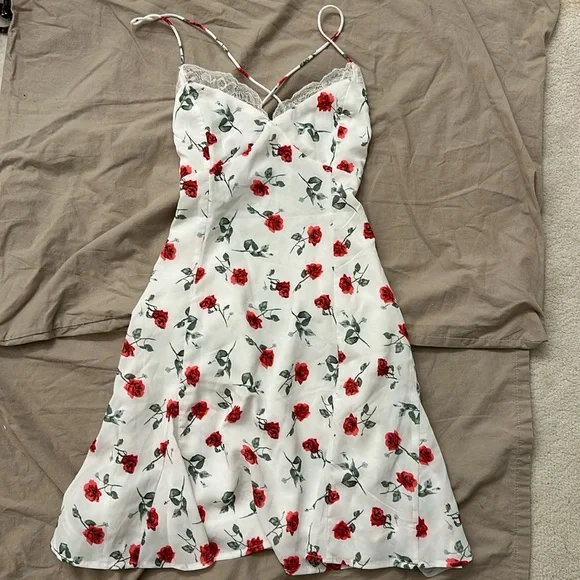 strapless open back dress I Guess So Mini Dress White / Burgundy
